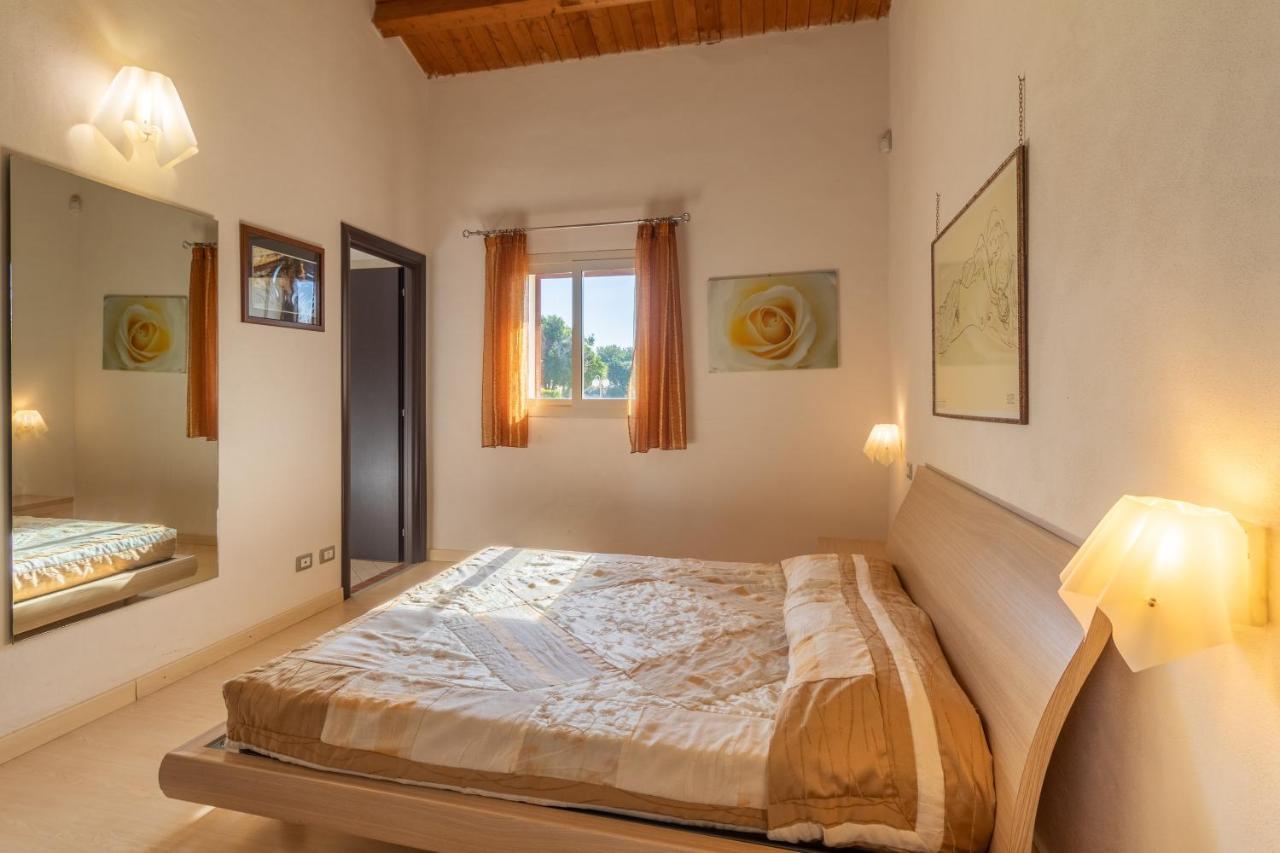 Villa Santa Croce سانتا كروتْشّي كاميرينا المظهر الخارجي الصورة