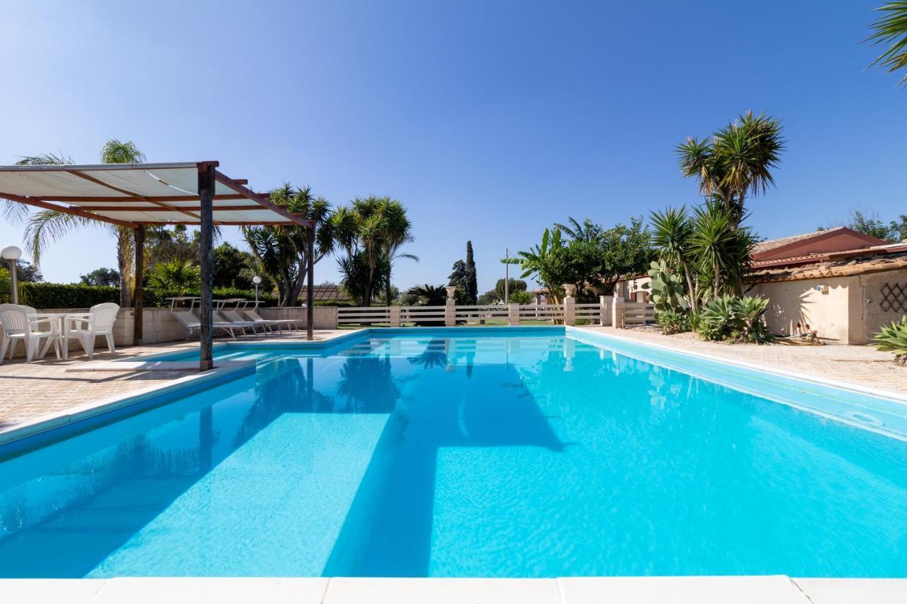 Villa Santa Croce سانتا كروتْشّي كاميرينا المظهر الخارجي الصورة