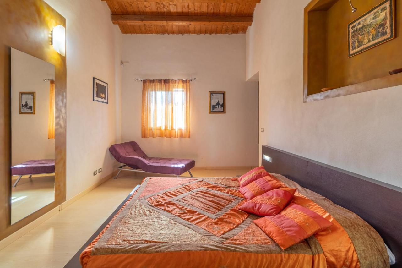 Villa Santa Croce سانتا كروتْشّي كاميرينا المظهر الخارجي الصورة